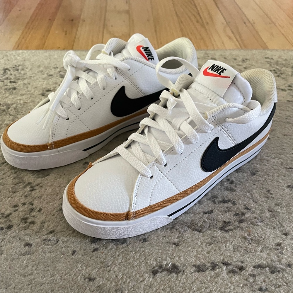 Women’s Nike Court Legacy Sneakers, Size 6.5